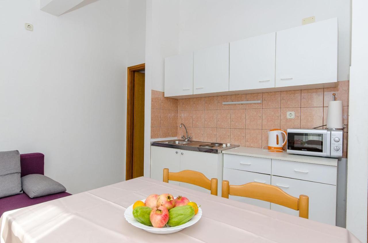 Apartments Zoran Drvenik  Exterior photo